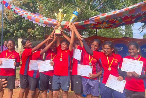 junior's category, throw ball (5)